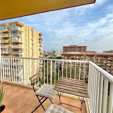 Acogedor Apartamento En Benalmadena Vistas Exterior photo